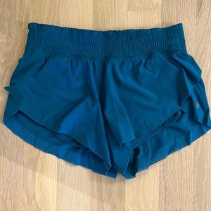 Lululemon teal running shorts